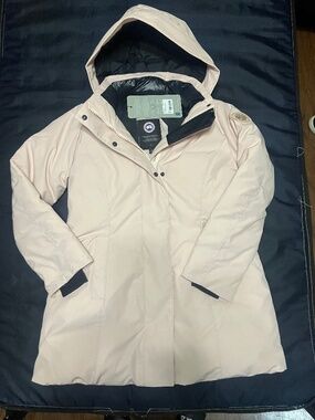 Canada Goose **NEW** Rose Colored Parka
